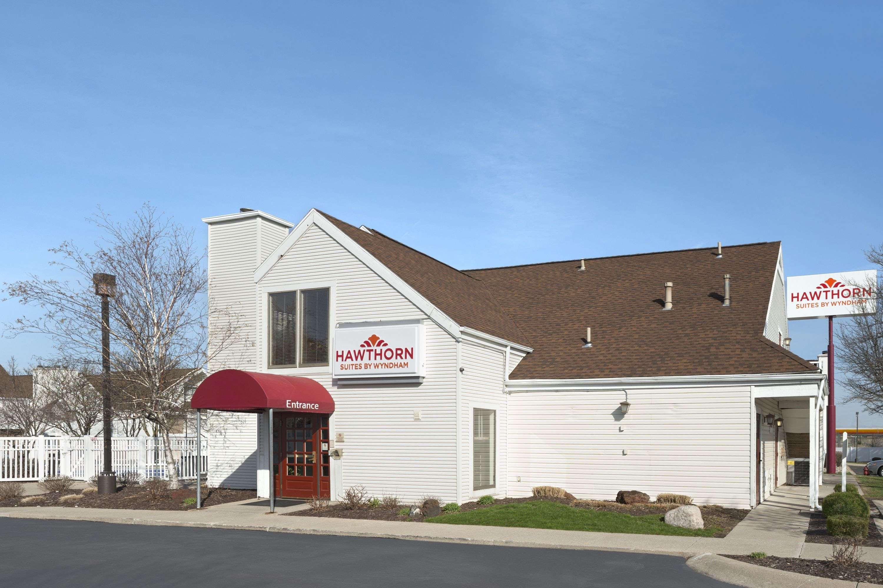 Hawthorn Extended Stay By Wyndham Fort Wayne Exterior photo