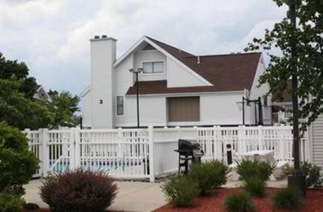 Hawthorn Extended Stay By Wyndham Fort Wayne Exterior photo